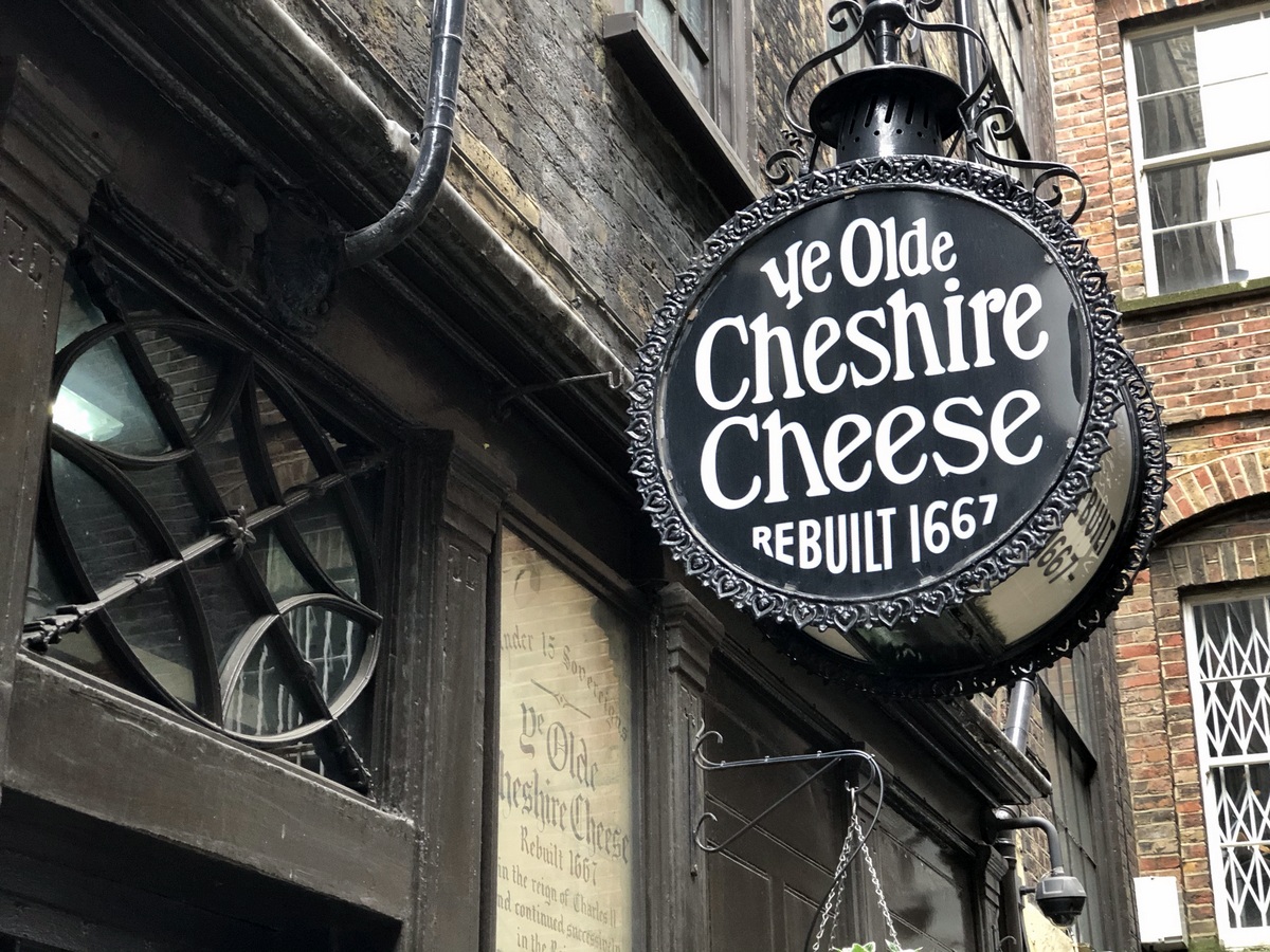 Ye Olde Cheshire Cheese Pub Fleet Street